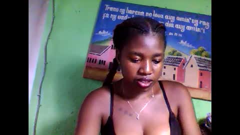 Snapshot of elisabeth2525 chatting on 02.03.25 elisabeth2525 online show from 02.03.25