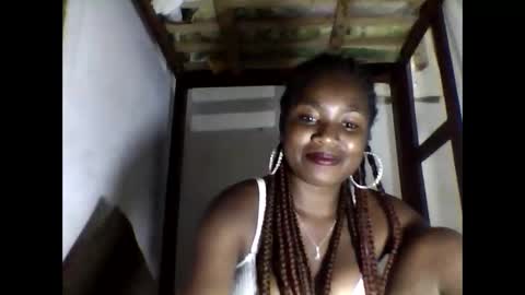 Snapshot of elisabeth2525 chatting on 10.07.25 elisabeth2525 online show from 10.07.25