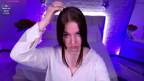 Snapshot of elisabeth_binder chatting on 06.02.26 your sweet Lisa online show from 06.02.26
