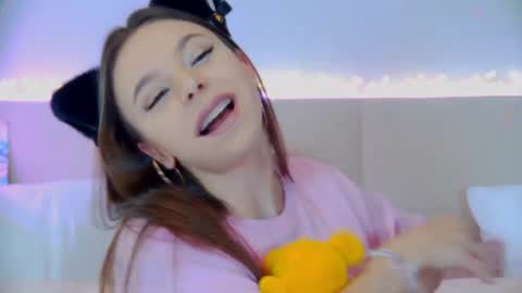 ElisabethDavis online show from 03.06.25