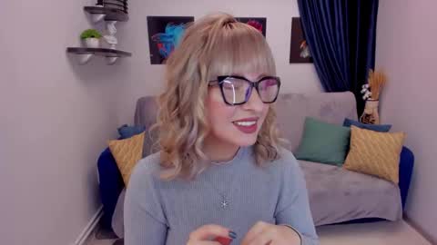 Snapshot of elisabethmills chatting on 01.23.25 Elisabeth online show from 01.23.25