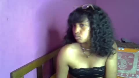 Snapshot of elisah01 chatting on 02.01.26 elisah01 online show from 02.01.26