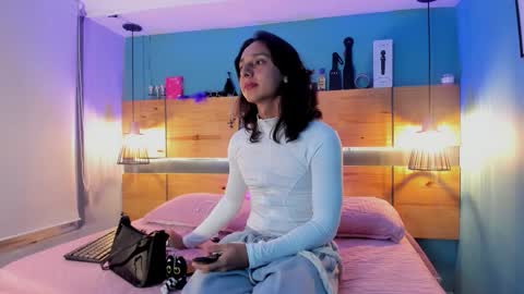 Elisa Sue online show from 02.24.26