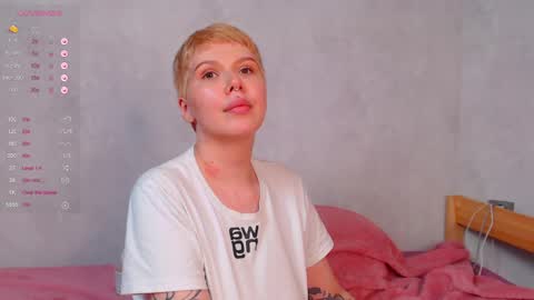Snapshot of elise_day chatting on 05.21.26 elise_day online show from 05.21.26