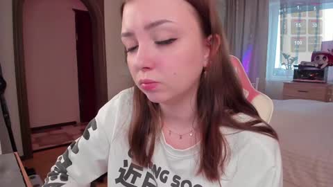 Snapshot of elisejays chatting on 01.26.25 Elise online show from 01.26.25