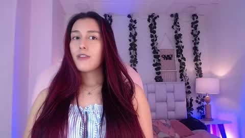 Snapshot of elisevalmont chatting on 04.16.26 ELISE online show from 04.16.26