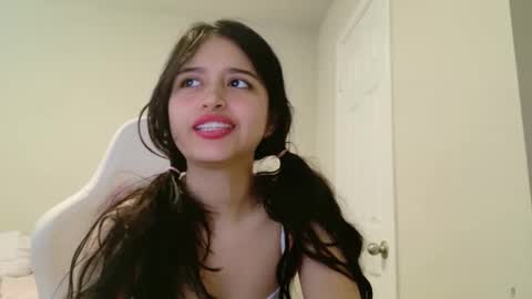 Snapshot of elisparadisex chatting on 11.08.25 eli 3 online show from 11.08.25