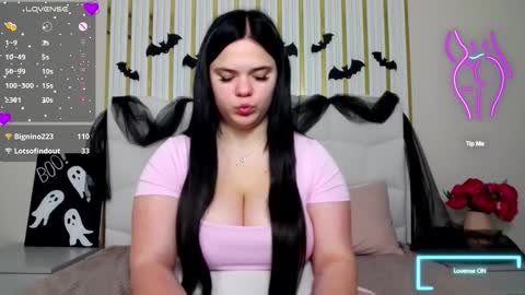 Eliss online show from 10.25.25