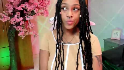 elit noa online show from 09.15.25