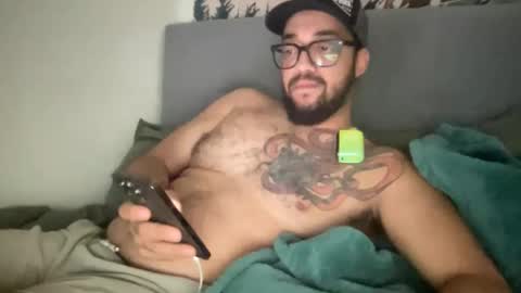 Snapshot of elitealex87 chatting on 04.21.26 elitealex87 online show from 04.21.26