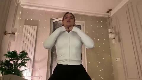 Stephanie online show from 02.25.26