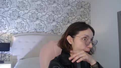 Eliza online show from 11.08.25