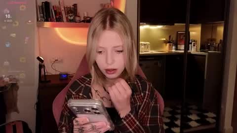 Elizabeth online show from 11.26.25