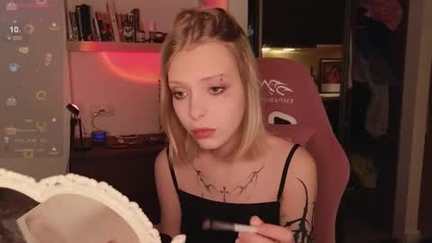 Elizabeth online show from 11.27.25