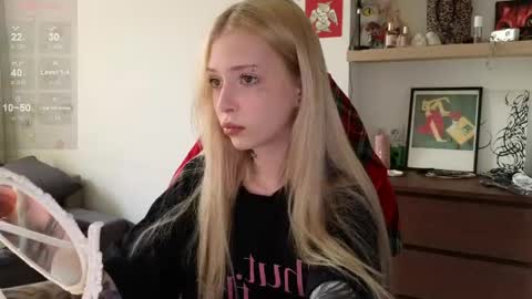 Elizabeth online show from 04.22.26