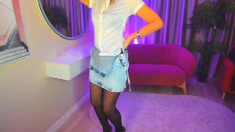 Elizabethangel online show from 02.16.25