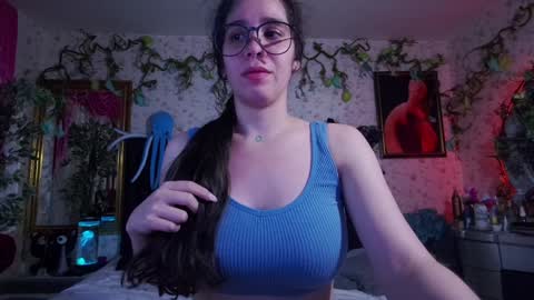 Snapshot of elizabeth77_ chatting on 01.25.25 Elizabeth online show from 01.25.25