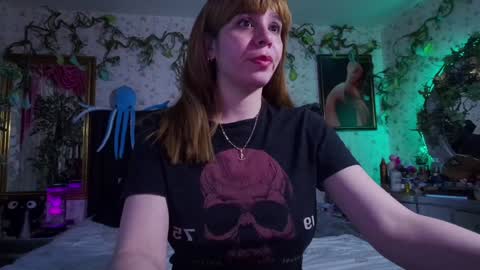 Snapshot of elizabeth77_ chatting on 02.03.25 Elizabeth online show from 02.03.25