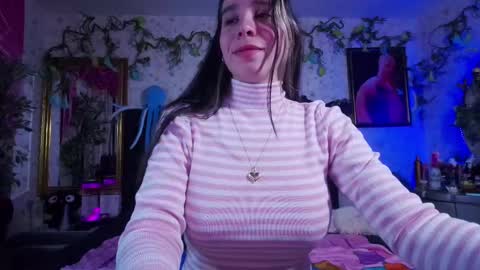 Snapshot of elizabeth77_ chatting on 02.17.25 Elizabeth online show from 02.17.25