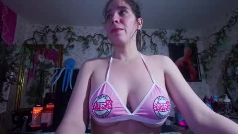 Snapshot of elizabeth77_ chatting on 09.09.25 Elizabeth online show from 09.09.25