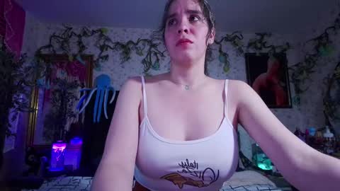 Snapshot of elizabeth77_ chatting on 09.16.25 Elizabeth online show from 09.16.25