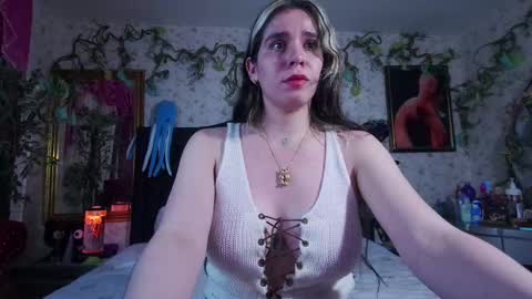 Snapshot of elizabeth77_ chatting on 10.02.25 Elizabeth online show from 10.02.25