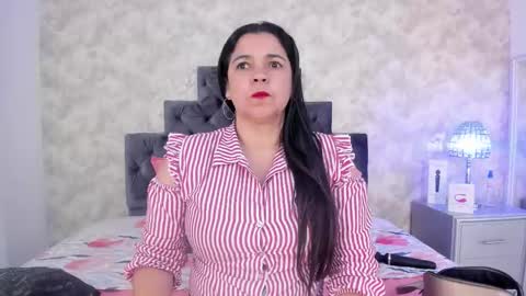 Elizabeth online show from 10.16.25