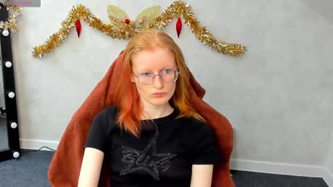 Snapshot of elizabeth_harpper chatting on 01.16.25 Elizabeth online show from 01.16.25