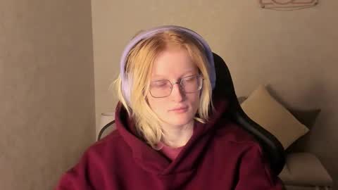 Elizabeth online show from 11.25.25