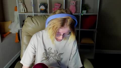 Elizabeth online show from 12.18.25