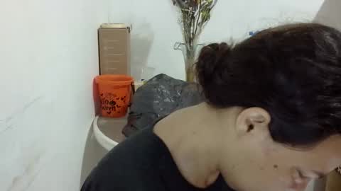 Elizabeth Martinez  online show from 12.02.25