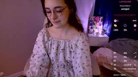 Snapshot of elizabeth_milller chatting on 07.10.26 Lizzy online show from 07.10.26