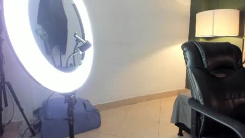 Snapshot of elizabeth_santos1 chatting on 07.04.26 Elizabeth online show from 07.04.26