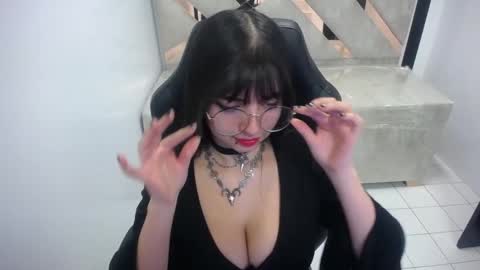 Elizabeth online show from 02.12.26