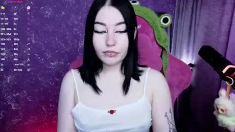 Snapshot of elizabethflowerr chatting on 06.17.26 Eli online show from 06.17.26