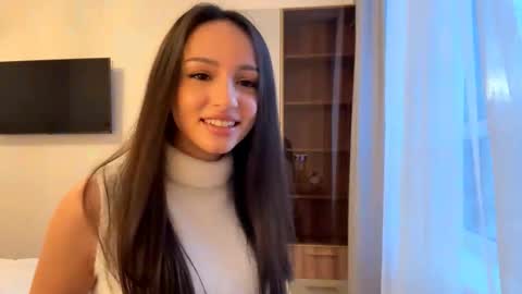 Mia online show from 12.22.25