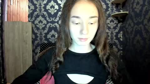 Snapshot of elizabethrice chatting on 12.20.24 elizabethrice online show from 12.20.24