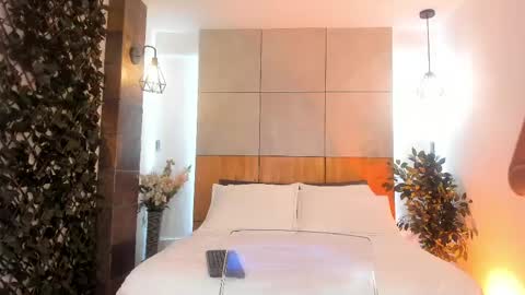   online show from 04.14.26