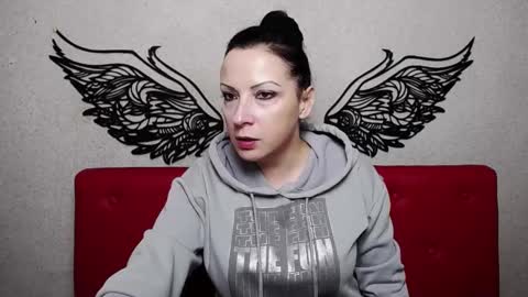 ElizabethSho online show from 01.19.25