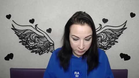 Snapshot of elizabethsho chatting on 02.25.26 ElizabethSho online show from 02.25.26