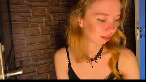 Snapshot of elizastorm chatting on 07.16.26 Eliza online show from 07.16.26