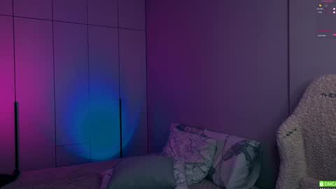 Snapshot of elizawetty chatting on 12.26.24 Eli online show from 12.26.24