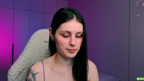 Snapshot of elizawetty chatting on 01.14.25 Eli online show from 01.14.25