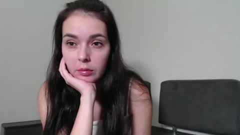 elizbetfox online show from 10.21.25