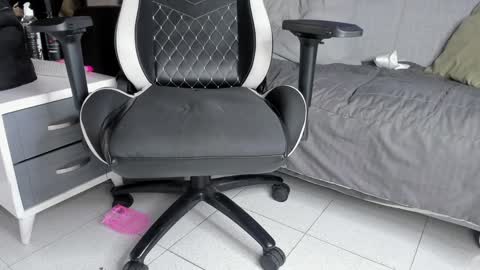 elizbeth_777 online show from 01.27.25