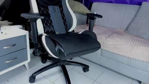 elizbeth_777 online show from 02.08.25