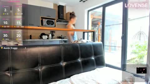 Eliz                               online show from 01.17.26