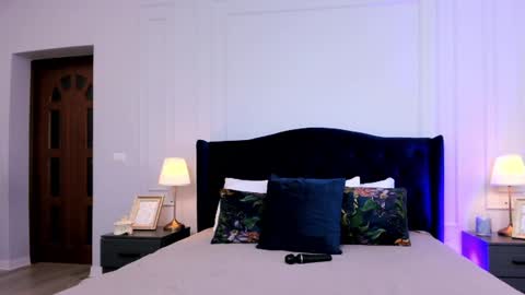 Emma  online show from 01.11.25