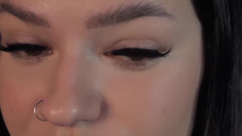 elizzza_ online show from 02.26.25