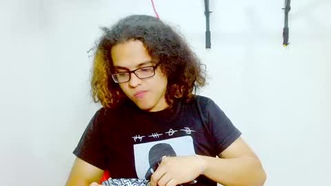 Snapshot of elkingthe chatting on 12.14.24 Diana online show from 12.14.24